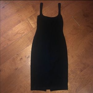 Black bodycon dress